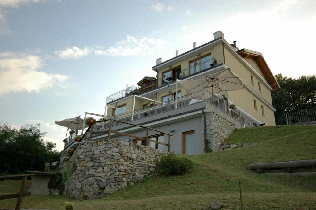 Hotel Ristorante San Carlo Arona Zewnętrze zdjęcie