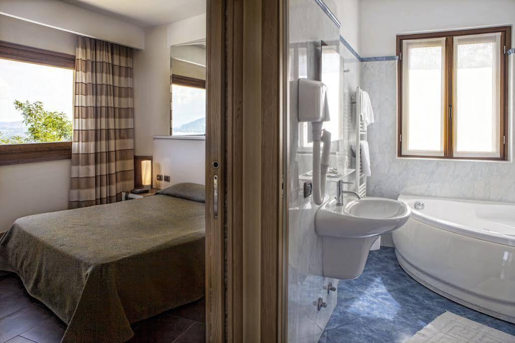 Hotel Ristorante San Carlo Arona Zewnętrze zdjęcie